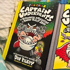 5 hardback brand spanking new captain underpants books!